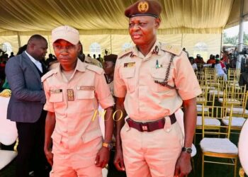 Governor Otti Praises Immigration Officer Ugochukwu Orji for Refusing N10m Bribe