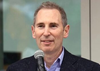 The AI Effect: Amazon CEO Warns of Reduced Workforce