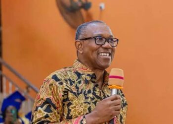 Peter Obi Goes the Extra Mile: Donates N90m, Vigilante Cars to Agulu Community