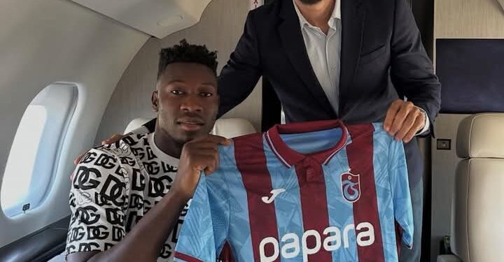 Manchester United Goalkeeper Signs with Trabzonspor on Loan