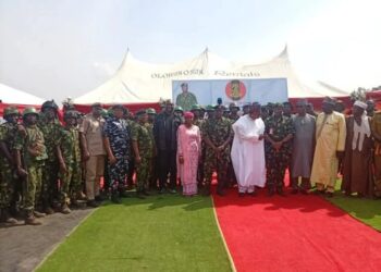 Army Brings Christmas Cheer to Kwara Troops
