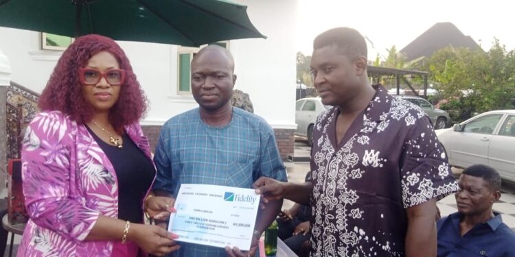 Leo Ogbunechendo Foundation Rewards 12 Talents with ₦1M Each