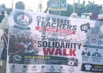 JUST IN: Oyo teachers begin indefinite Strîkë over ãbdùcted Pupils