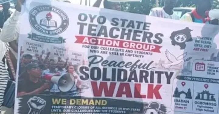 JUST IN: Oyo teachers begin indefinite Strîkë over ãbdùcted Pupils
