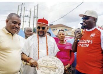 Joy as Ikenga Umuawulu unveils road in Anambra community